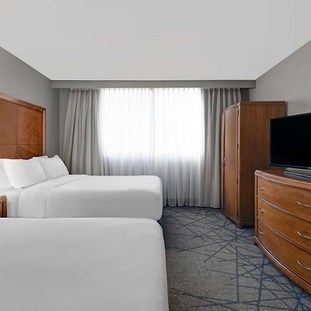 Embassy Suites By Hilton Detroit - Livonia/Novi Экстерьер фото