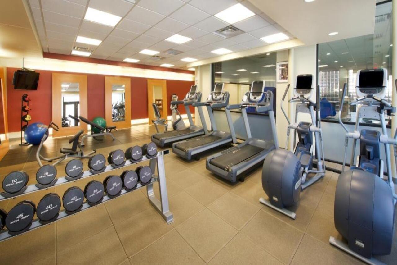 Embassy Suites By Hilton Detroit - Livonia/Novi Экстерьер фото